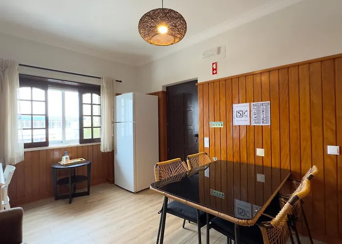Casa de hóspedes Ensuite 2 Vermelho Rochedo 3*